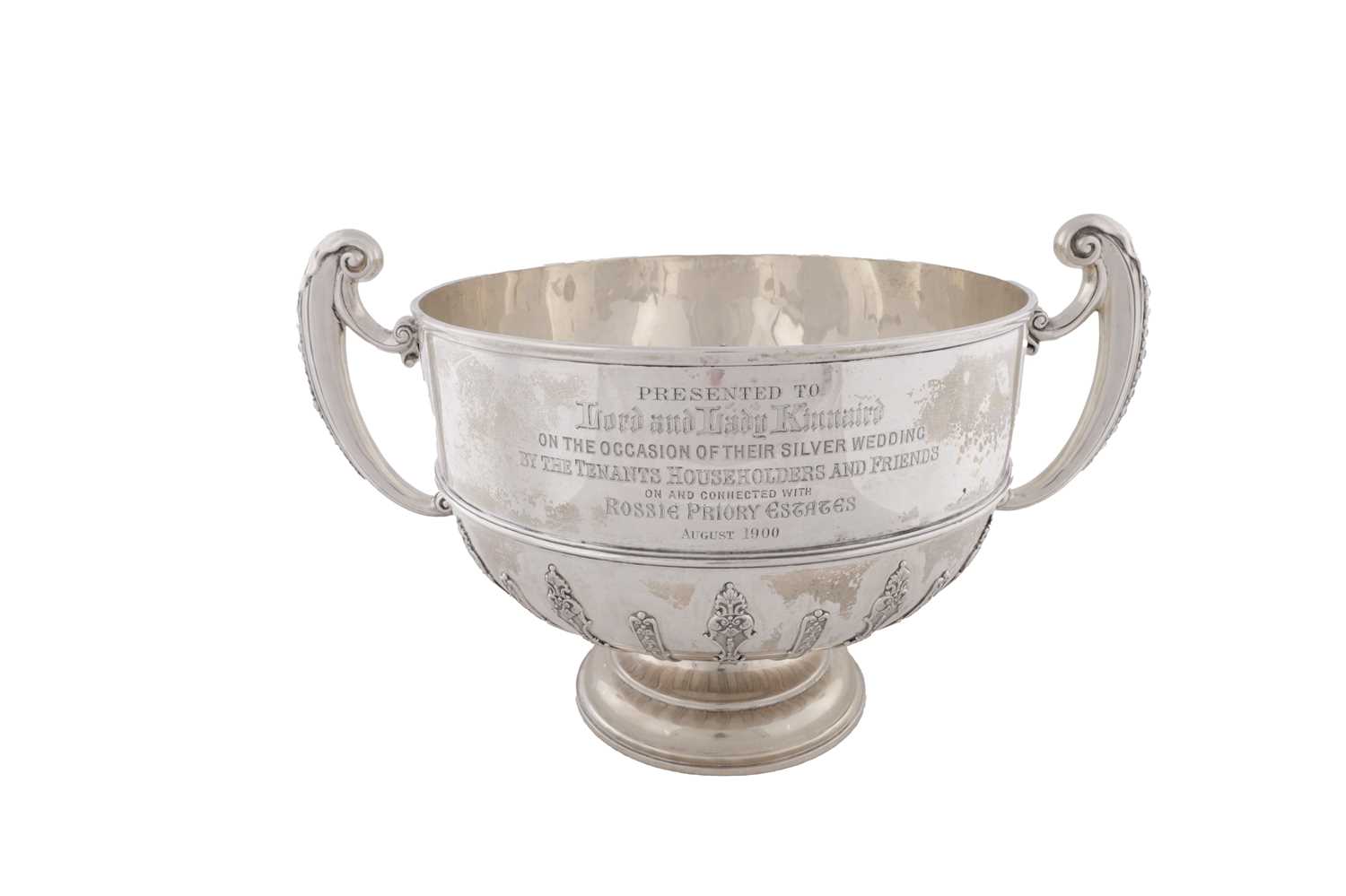 Lot 390 - HOLLAND, ALDWINCKLE AND SLATER, LONDON. A VICTORIAN SILVER PUNCH BOWL