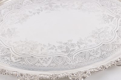 Lot 426 - JOSEPH RODGERS & SONS, SHEFFIELD. A VICTORIAN SILVER OVAL TRAY