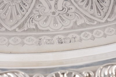 Lot 426 - JOSEPH RODGERS & SONS, SHEFFIELD. A VICTORIAN SILVER OVAL TRAY