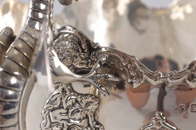 Lot 383 - CHARLES BOYTON & SON LTD. LONDON. A GEORGE V SILVER MONTEITH BOWL