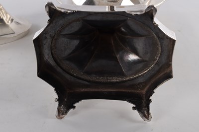 Lot 380 - HENRY CHAWNER. LONDON. A GEORGE III SILVER SAMOVAR
