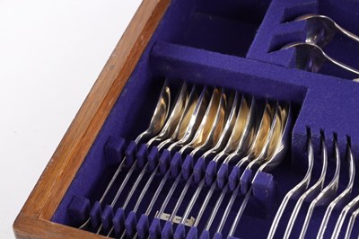 Lot 456 - A BOXED SILVER PART SERVICE CANTEEN OF CUTLERY