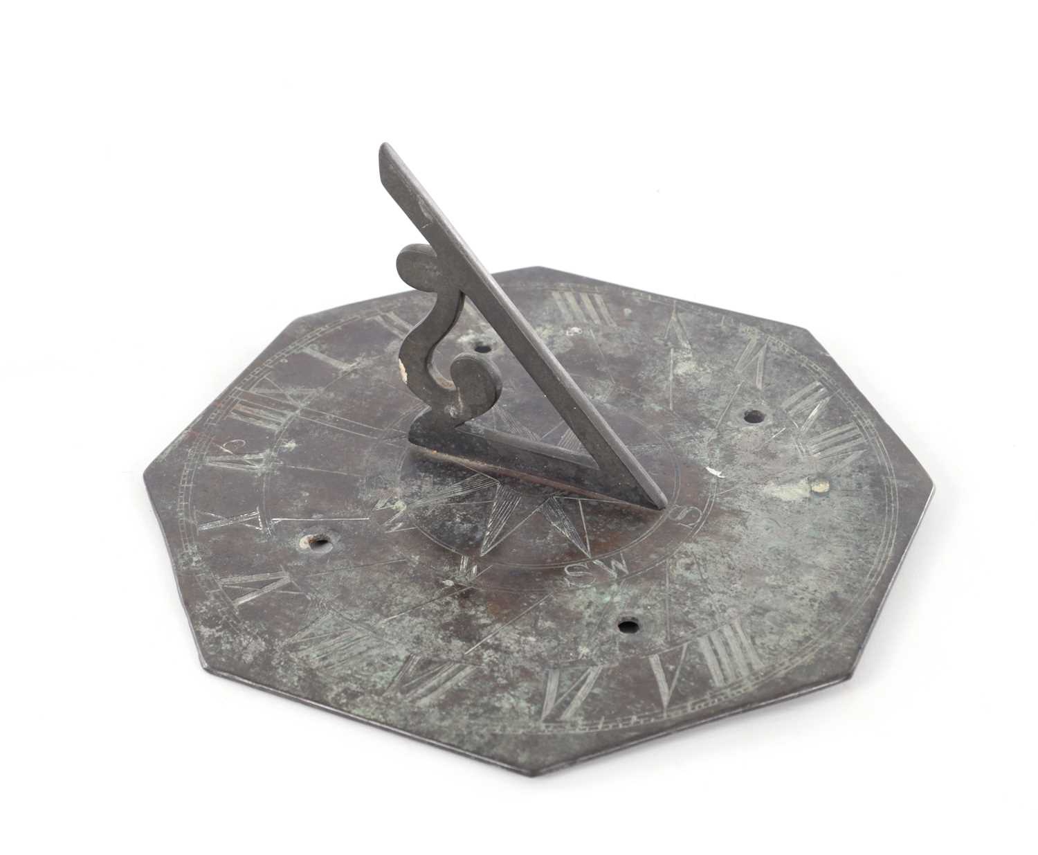 Lot 761 - A PATINATED MID 18TH CENTURY BRONZE SUNDIAL