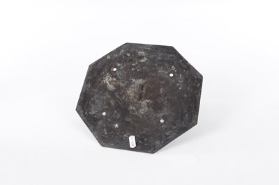 Lot 761 - A PATINATED MID 18TH CENTURY BRONZE SUNDIAL