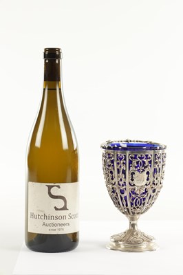 Lot 375 - A LATE 18TH/19TH STERLING SILVER AND BLUE GLASS SUGAR BOWL