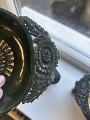 Lot 138 - A PAIR OF LATE QING DYNASTY CHINESE JADE DISHES ON STANDS