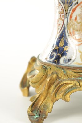 Lot 49 - A PAIR OF 17TH/18TH CENTURY JAPANESE IMARI VASES WITH ORMOLU MOUNTS