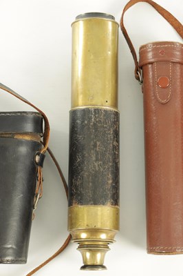Lot 103 - A COLLECTION OF THREE TELESCOPES AND A SET OF BINOCULARS