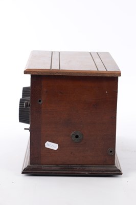 Lot 390 - A VINTAGE VALVE RADIO AND HORN