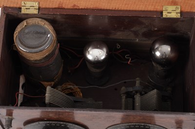 Lot 390 - A VINTAGE VALVE RADIO AND HORN