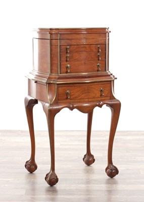 Lot 1245 - AN EARLY 20TH CENTURY GEORGE I STYLE ORMOLU MOUNTED WALNUT CUTLERY CABINET