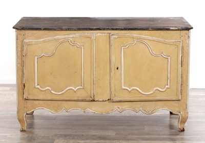 Lot 1267 - AN 18TH CENTURY FRENCH PAINTED COMMODE