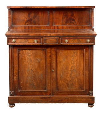 Lot 319 - A REGENCY FLAMED MAHOGANY SIDE CABINET