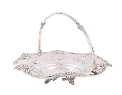 Lot 447 - A VICTORIAN SWING HANDLED SILVER BASKET