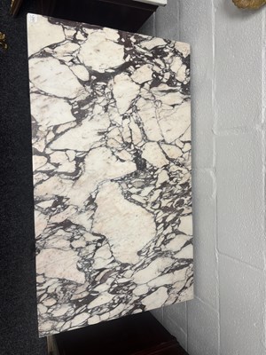 Lot 1293 - A GOOD GEORGE II MAHOGANY SIDE TABLE