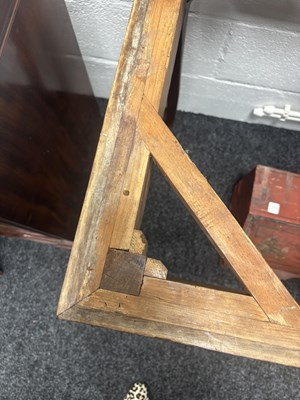 Lot 1293 - A GOOD GEORGE II MAHOGANY SIDE TABLE