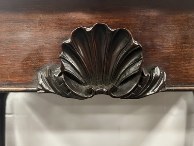 Lot 1293 - A GOOD GEORGE II MAHOGANY SIDE TABLE