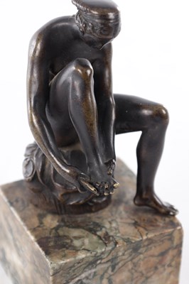 Lot 591 - AN ITALIAN 19TH CENTURY 'THE THORNE PULLER' PATINATED BRONZE AFTER RAFFAELLO SANZIO