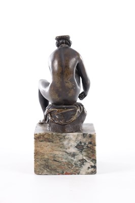 Lot 591 - AN ITALIAN 19TH CENTURY 'THE THORNE PULLER' PATINATED BRONZE AFTER RAFFAELLO SANZIO