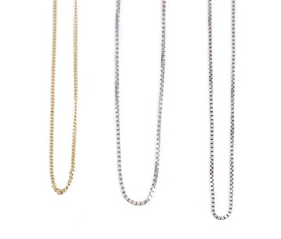 Lot 198 - TWO 18CT GOLD NECKLACES AND A 9CT GOLD NECKLACE