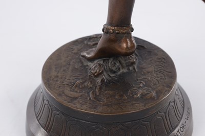 Lot 646 - RICHARD THUSS (d. 1945) AN EARLY 20TH CENTURY PATINATED AUSTRIAN COLD PAINTED BRONZE SCULPTURE