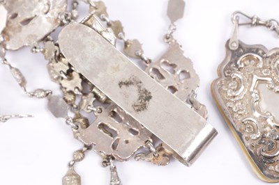 Lot 368 - A VICTORIAN SILVER CHATELAINE