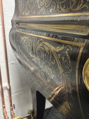 Lot 1193 - IN THE MANNER OF ANDRE-CHARLES BOULLE (1642-1732) A REGENCY FRENCH ORMOLU MOUNTED BOULLE EBONY VENEERED FRENCH COMMODE