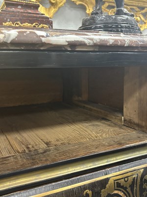 Lot 1193 - IN THE MANNER OF ANDRE-CHARLES BOULLE (1642-1732) A REGENCY FRENCH ORMOLU MOUNTED BOULLE EBONY VENEERED FRENCH COMMODE