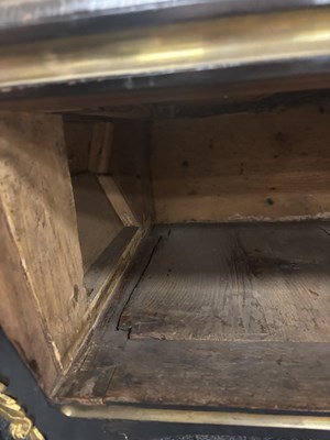 Lot 1193 - IN THE MANNER OF ANDRE-CHARLES BOULLE (1642-1732) A REGENCY FRENCH ORMOLU MOUNTED BOULLE EBONY VENEERED FRENCH COMMODE