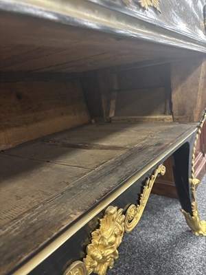 Lot 1193 - IN THE MANNER OF ANDRE-CHARLES BOULLE (1642-1732) A REGENCY FRENCH ORMOLU MOUNTED BOULLE EBONY VENEERED FRENCH COMMODE