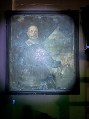 Lot 867 - ANTWERP SCHOOL (17TH CENTURY) OIL OF CANVAS ON A PORTRAIT OF A GENTLEMAN WITH A GLOBE