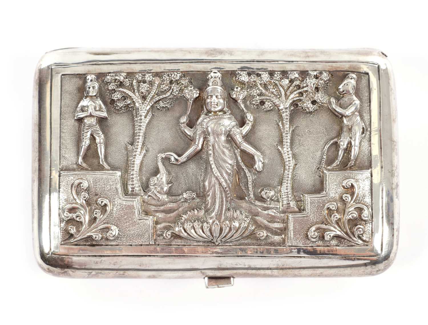 Lot 73 - A 19TH CENTURY INIDAN SILVER CIGARETTE CASE