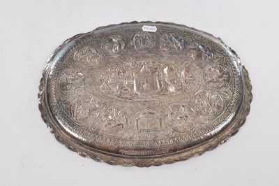 Lot 387 - A 19TH CENTURY INDIAN SILVER TRAY