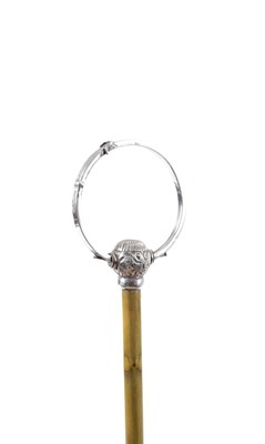 Lot 787 - A RARE AND UNUSUAL 19TH CENTURY LADIES 'LOOP' SILVER HANDLED WALKING CANE