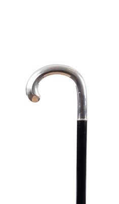 Lot 804 - AN EARLY 20TH CENTURY SWEDISH SILVER CROOK HANDLE WALKING STICK