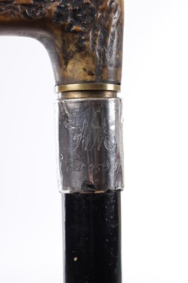Lot 43 - A LATE 19TH CENTURY ANTLER HANDLED TIPPLER'S WALKING STICK