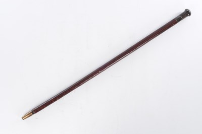 Lot 177 - A 19TH CENTURY HORN HANDLED OPIUM PIPE WALKING CANE