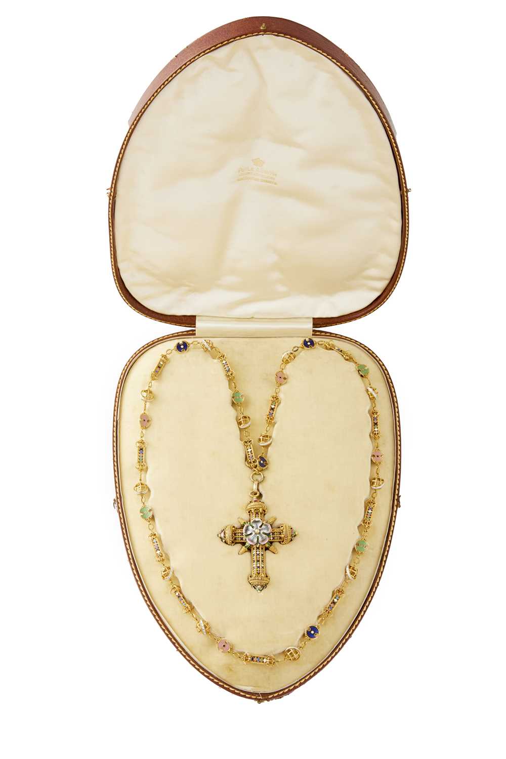 Lot 279 - A FINE AND IMPORTANT 19TH CENTURY FRENCH GOLD AND ENAMEL CROSS PENDANT NECKLACE