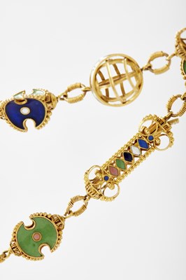 Lot 279 - A FINE AND IMPORTANT 19TH CENTURY FRENCH GOLD AND ENAMEL CROSS PENDANT NECKLACE