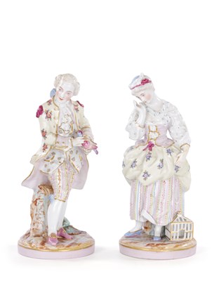 Lot 226 - A PAIR OF 19TH CENTURY CONTINENTAL PORCELAIN FIGURES