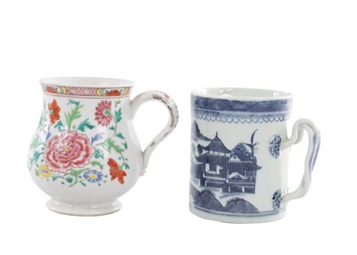 Lot 149 - TWO CHINESE EXPORT PORCELAIN MUGS