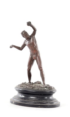 Lot 121 - AN EARLY 20TH CENTURY BRONZE FIGURAL SCULPTURE