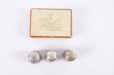 Lot 72 - A SELECTION OF SILVER ITEMS