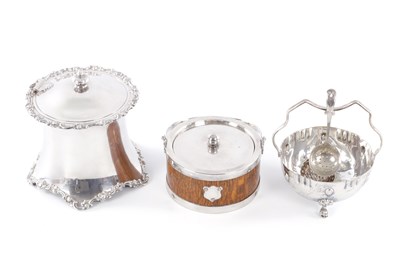 Lot 280 - A SELECTION OF SILVER PLATED TABLEWEAR