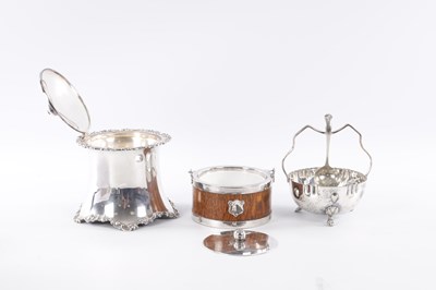 Lot 280 - A SELECTION OF SILVER PLATED TABLEWEAR