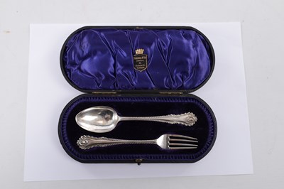 Lot 282 - TWO CASED SETS OF SILVER FLATWARE