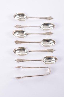 Lot 282 - TWO CASED SETS OF SILVER FLATWARE