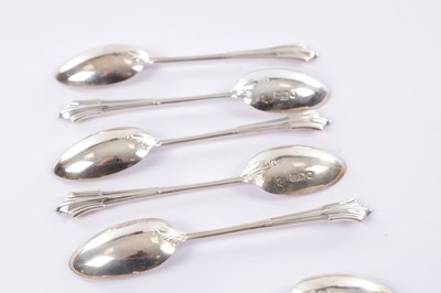 Lot 282 - TWO CASED SETS OF SILVER FLATWARE