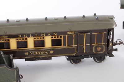 Lot 51 - A BOXED HORNBY O GAUGE LOCOMOTIVE TRAIN SET