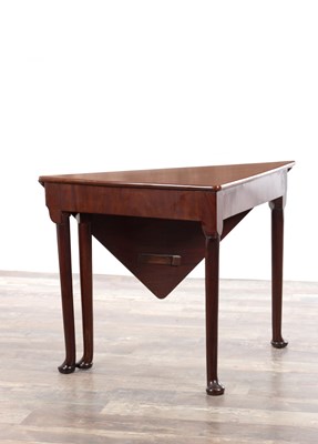 Lot 376 - A GEORGE II MAHOGANY ENVOLOPE SIDE TABLE